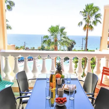 La Bocca: 2 Pieces Avec Terrasse Et Piscines - Fr-1-609-110 * Cannes