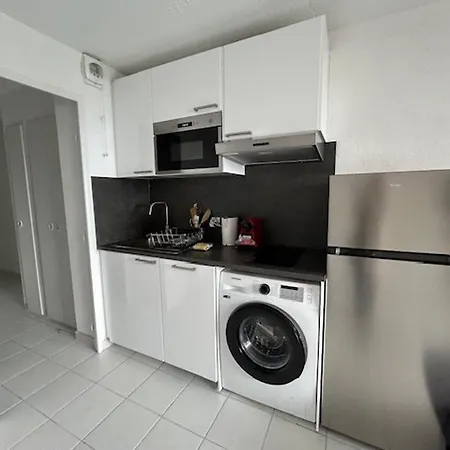 La Bocca: 2 Pieces Avec Terrasse Et Piscines - Fr-1-609-110 Appartement